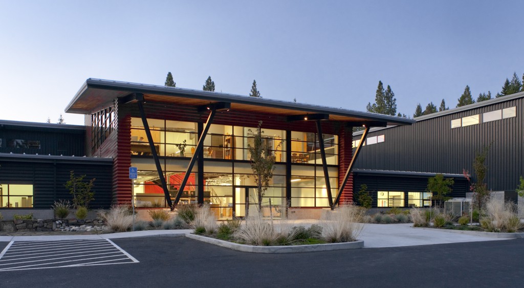 Innovate Composite Engineerings 65,000 sq ft facility in White Salmon, WA