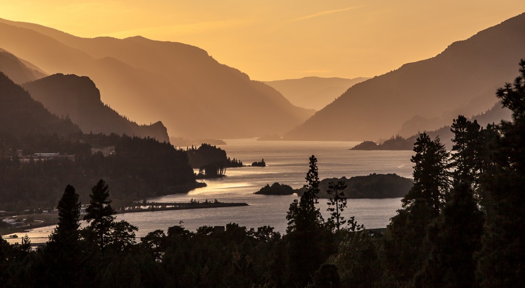 Photo of the Columbia River Gorge